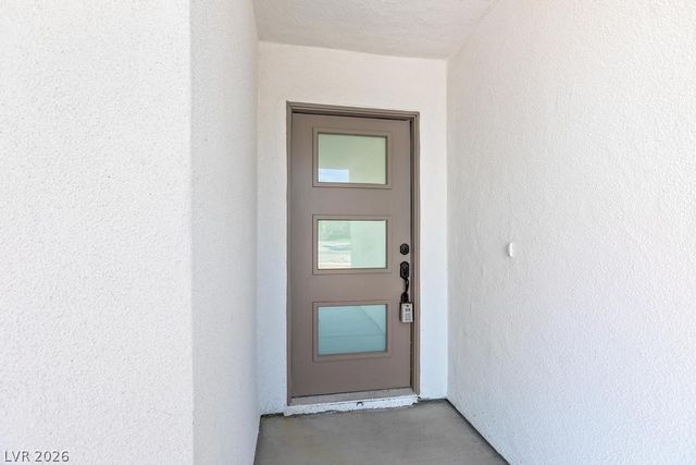 3360 North Pioneer Way, Las Vegas, NV 89129