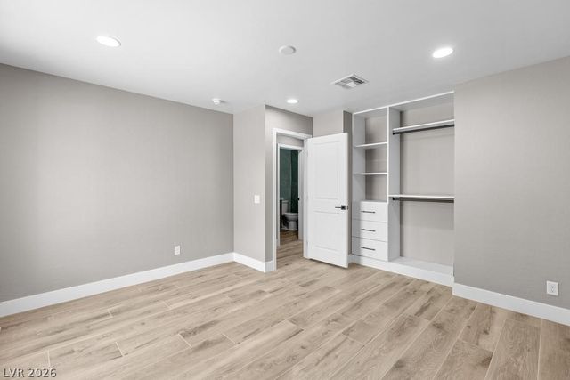 3360 North Pioneer Way, Las Vegas, NV 89129