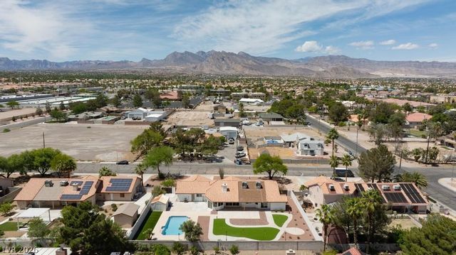 3360 North Pioneer Way, Las Vegas, NV 89129