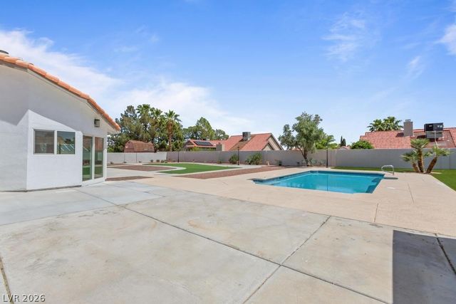3360 North Pioneer Way, Las Vegas, NV 89129