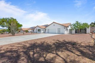 3360 North Pioneer Way, Las Vegas, NV 89129