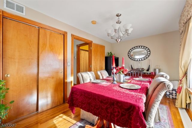 126 Amherst St, East Orange City, NJ 07018