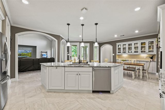 1002 Pleasant Pines Lane, Pinehurst, TX 77362