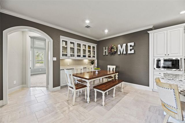 1002 Pleasant Pines Lane, Pinehurst, TX 77362