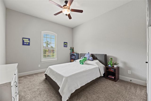 1002 Pleasant Pines Lane, Pinehurst, TX 77362