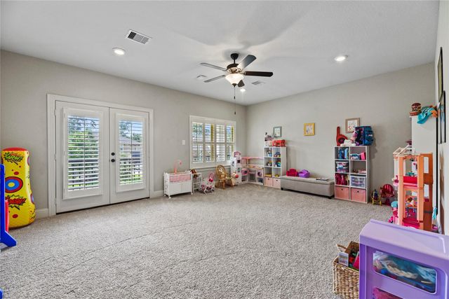 1002 Pleasant Pines Lane, Pinehurst, TX 77362