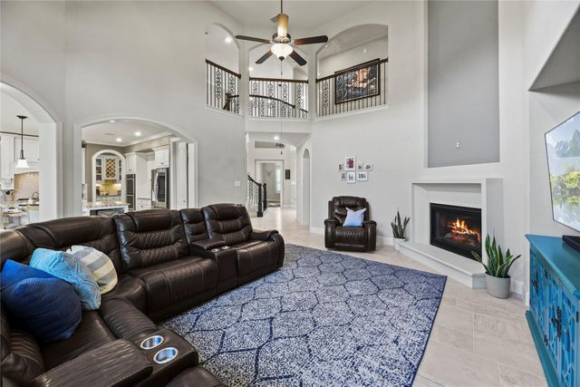 1002 Pleasant Pines Lane, Pinehurst, TX 77362