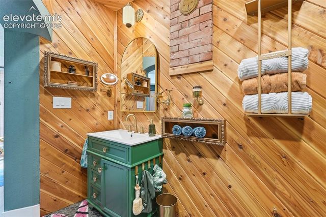 370 Ruxton Avenue, Manitou Springs, CO 80829