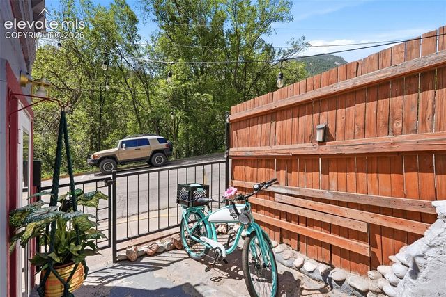 370 Ruxton Avenue, Manitou Springs, CO 80829