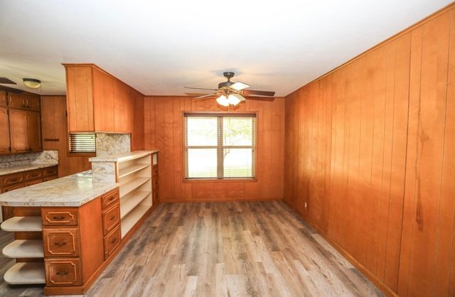 405 W Neely Avenue, Comanche, TX 76442