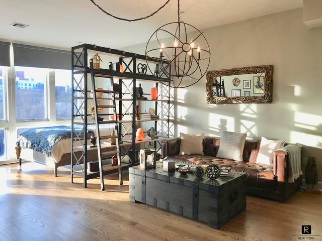 90 Bay Street Landing # 2-G, New York City, NY 10301