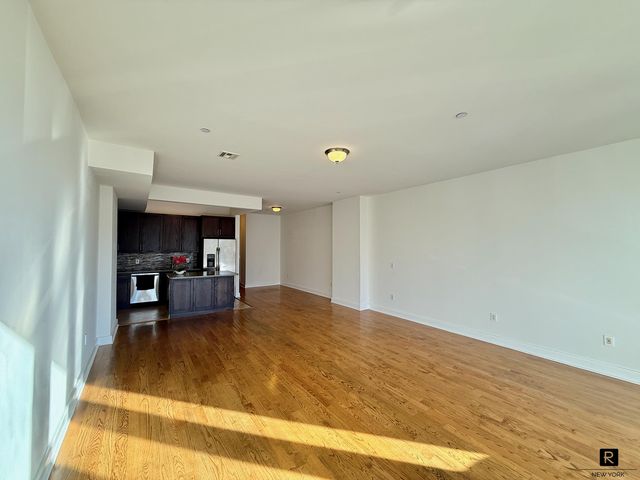 90 Bay Street Landing # 2-G, New York City, NY 10301
