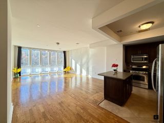 90 Bay Street Landing # 2-G, New York City, NY 10301