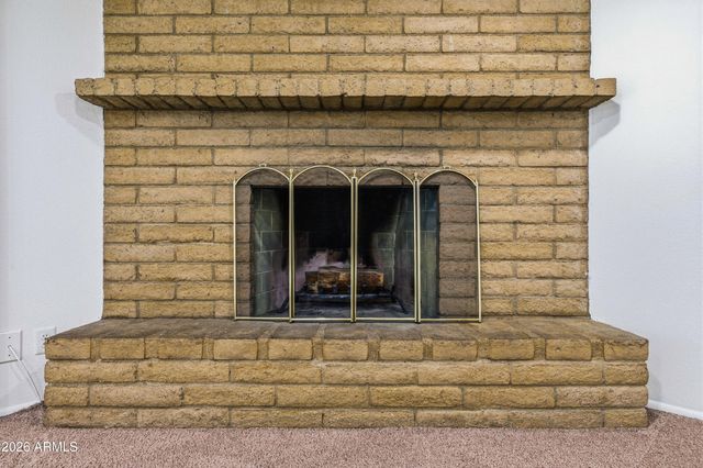 2115 E GREENWAY Drive, Tempe, AZ 85282