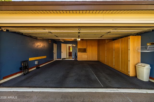 2115 E GREENWAY Drive, Tempe, AZ 85282