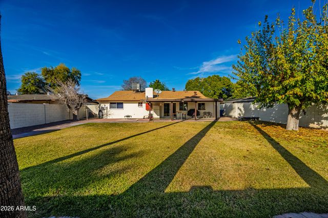 2115 E GREENWAY Drive, Tempe, AZ 85282