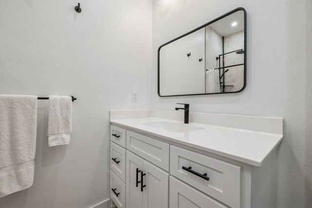 133 Grices Creek Rd, Cumberland City, TN 37050