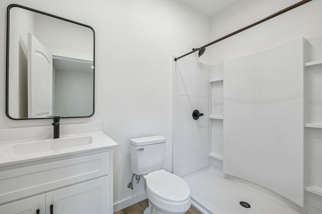 133 Grices Creek Rd, Cumberland City, TN 37050