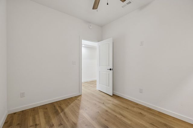 133 Grices Creek Rd, Cumberland City, TN 37050