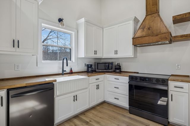 133 Grices Creek Rd, Cumberland City, TN 37050