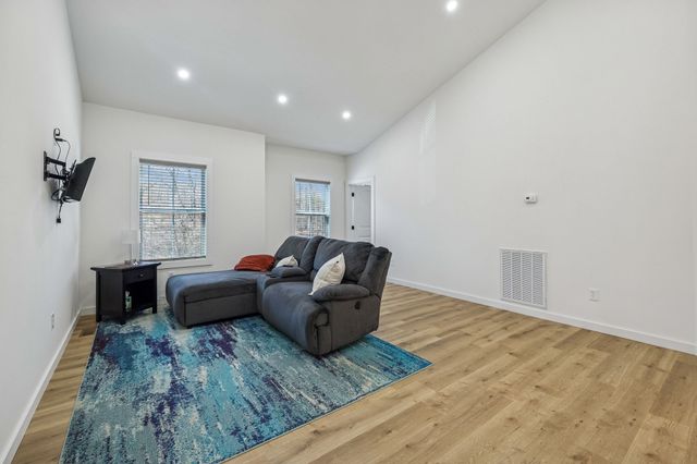 133 Grices Creek Rd, Cumberland City, TN 37050