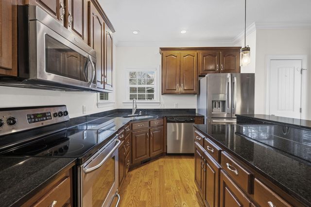 3961 Bentwood Cove Drive, Apison, TN 37302