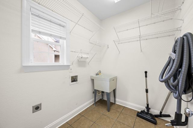 3961 Bentwood Cove Drive, Apison, TN 37302