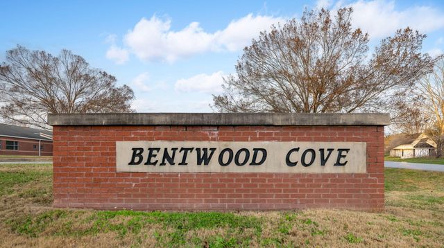 3961 Bentwood Cove Drive, Apison, TN 37302