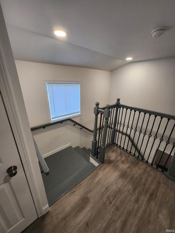 1324 E Illinois Street, Evansville, IN 47711