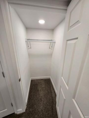 1324 E Illinois Street, Evansville, IN 47711