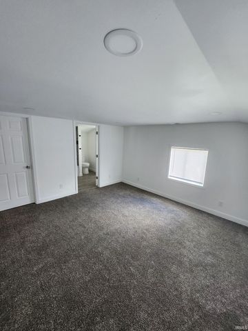 1324 E Illinois Street, Evansville, IN 47711