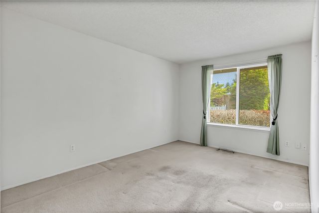 8608 Onyx Drive SW #E, Lakewood, WA 98498