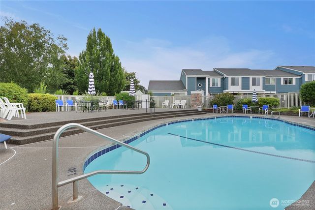 8608 Onyx Drive SW #E, Lakewood, WA 98498