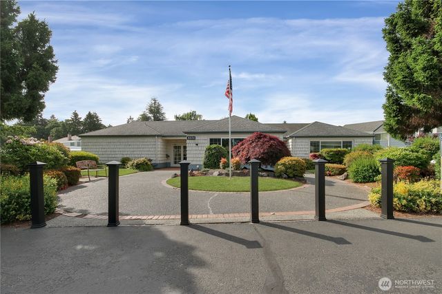 8608 Onyx Drive SW #E, Lakewood, WA 98498