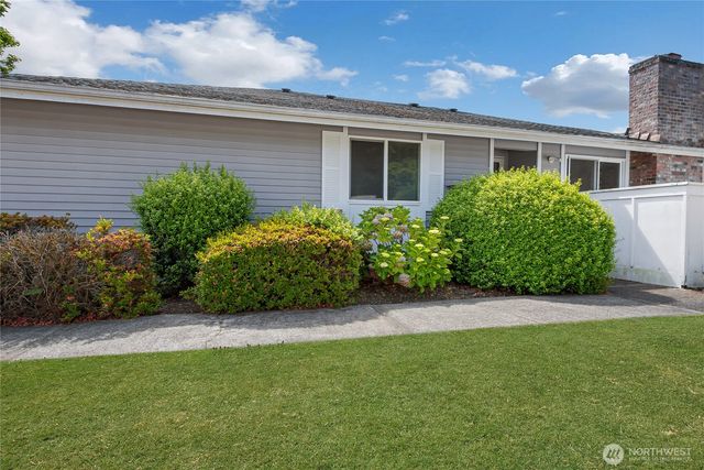8608 Onyx Drive SW #E, Lakewood, WA 98498