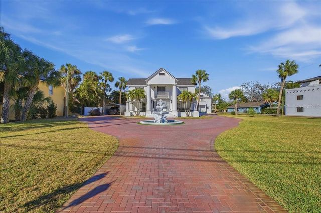 208 N SPRING BOULEVARD, Tarpon Springs, FL 34689
