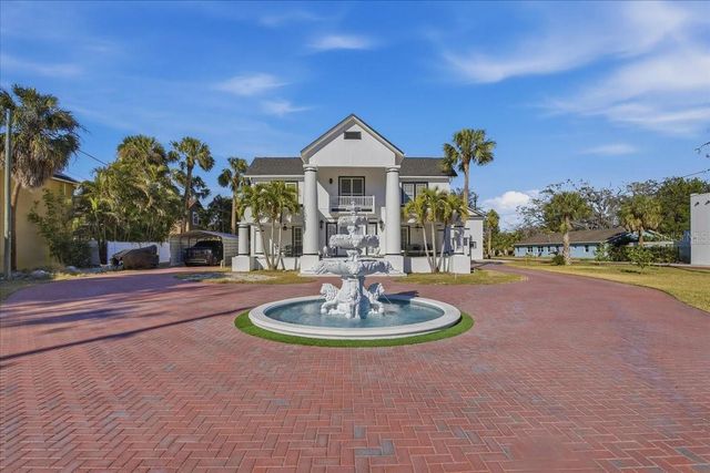 208 N SPRING BOULEVARD, Tarpon Springs, FL 34689