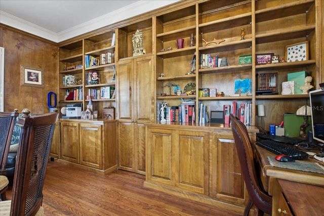 208 N SPRING BOULEVARD, Tarpon Springs, FL 34689