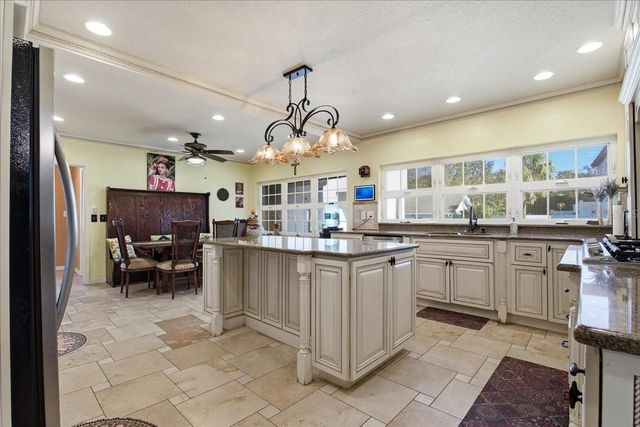 208 N SPRING BOULEVARD, Tarpon Springs, FL 34689