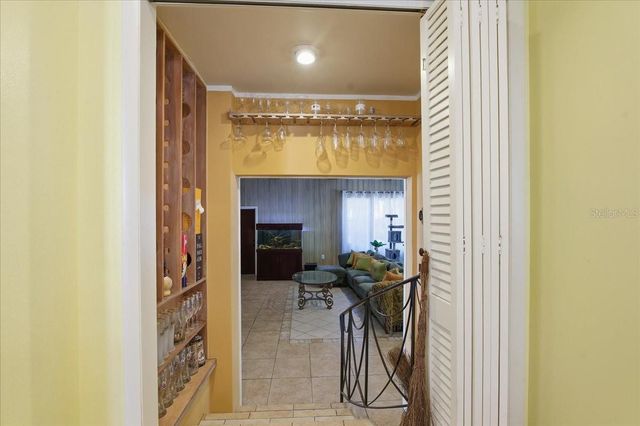 208 N SPRING BOULEVARD, Tarpon Springs, FL 34689