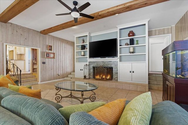 208 N SPRING BOULEVARD, Tarpon Springs, FL 34689