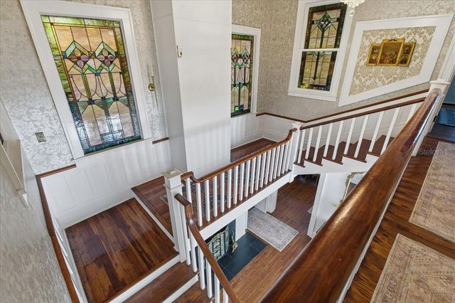 208 N SPRING BOULEVARD, Tarpon Springs, FL 34689