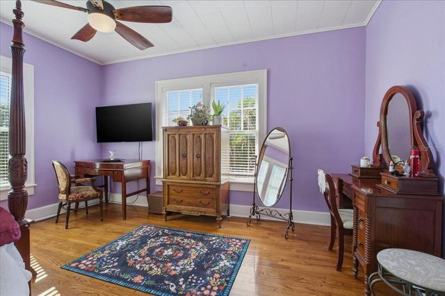 208 N SPRING BOULEVARD, Tarpon Springs, FL 34689