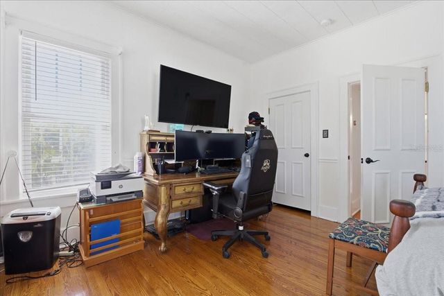 208 N SPRING BOULEVARD, Tarpon Springs, FL 34689