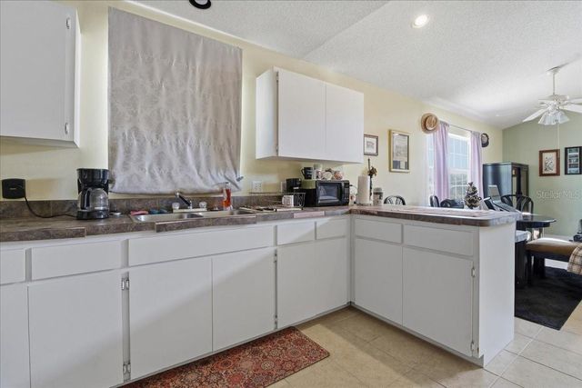 208 N SPRING BOULEVARD, Tarpon Springs, FL 34689