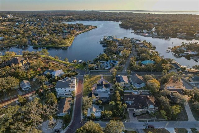 208 N SPRING BOULEVARD, Tarpon Springs, FL 34689