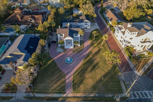 208 N SPRING BOULEVARD, Tarpon Springs, FL 34689