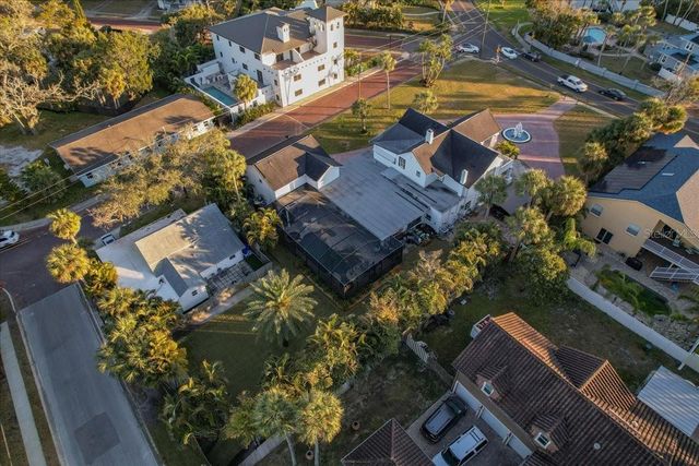 208 N SPRING BOULEVARD, Tarpon Springs, FL 34689