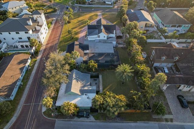 208 N SPRING BOULEVARD, Tarpon Springs, FL 34689