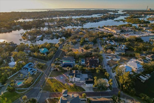 208 N SPRING BOULEVARD, Tarpon Springs, FL 34689